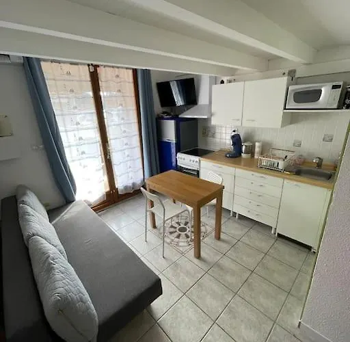 Maisonnette Rdc + Mezzanine Au Bord De L'etang Appartamento