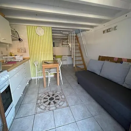 Apartment Maisonnette Rdc + Mezzanine Au Bord De L'etang Leucate